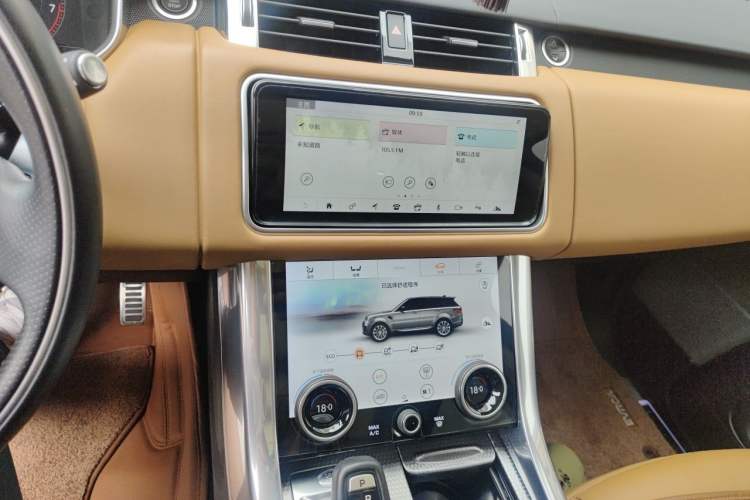 Used Land Rover Range Sport 2020 3.0 L6 HSE DYNAMIC Audio And AC Panel