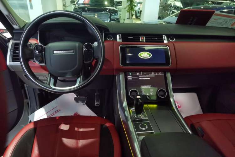 Used Land Rover Range Sport 2020 3.0 L6 HSE DYNAMIC Audio And AC Panel