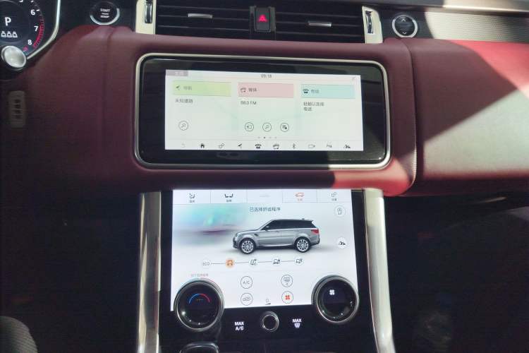 Used Land Rover Range Sport 2020 3.0 L6 SE Audio And AC Panel