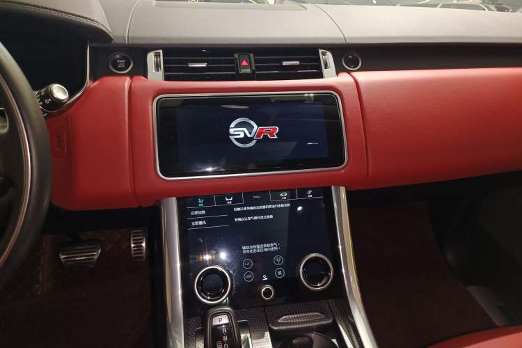 Used Land Rover Range Sport 2020 3.0 L6 HSE DYNAMIC Audio And AC Panel