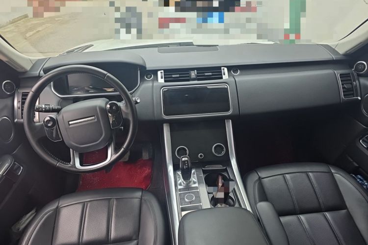Used Land Rover Range Sport 2020 3.0 L6 SE Center Console