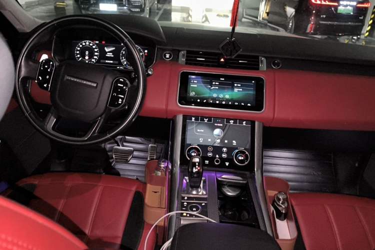 Used Land Rover Range Sport 2020 3.0 L6 HSE DYNAMIC Center Console