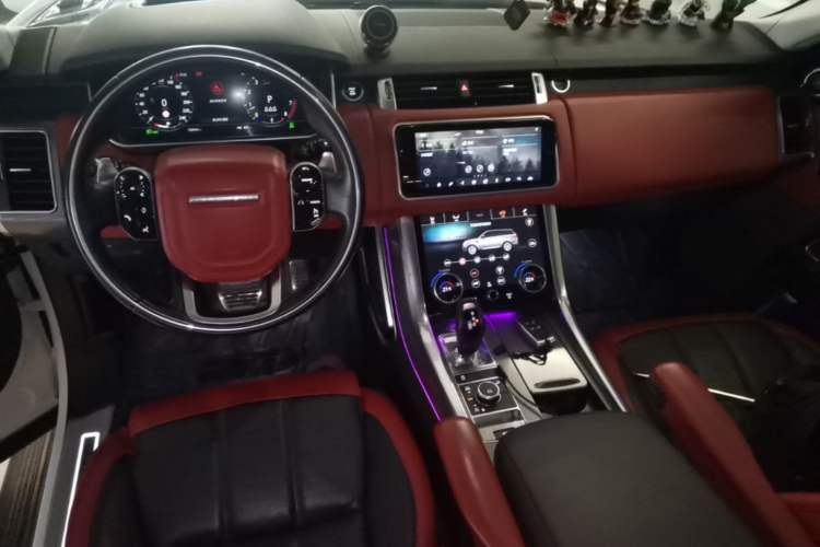 Used Land Rover Range Sport 2020 3.0 L6 HSE DYNAMIC Center Console