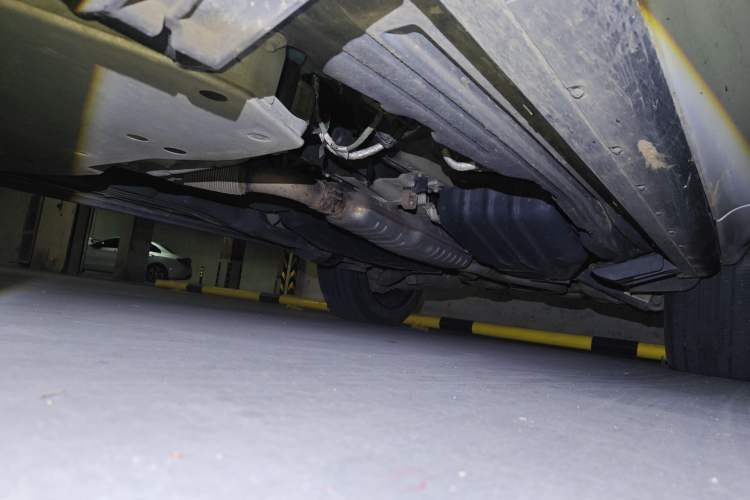 Used Land Rover Range Sport 2020 3.0 L6 HSE DYNAMIC Chassis Front Left