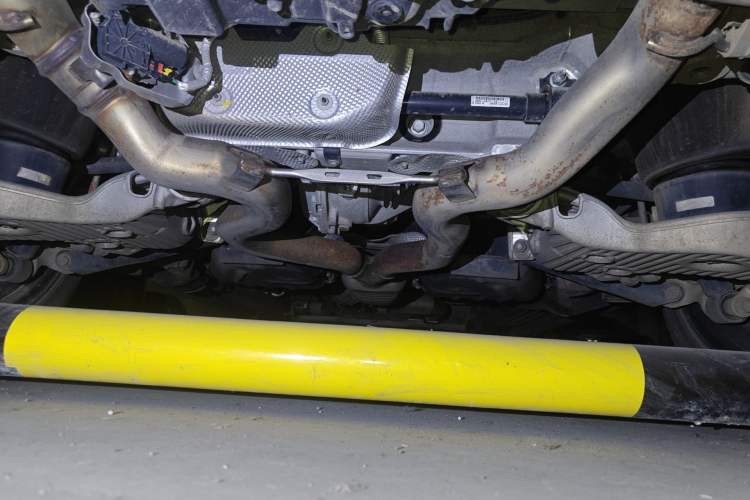 Used Land Rover Range Sport 2020 3.0 L6 HSE DYNAMIC Chassis Rear