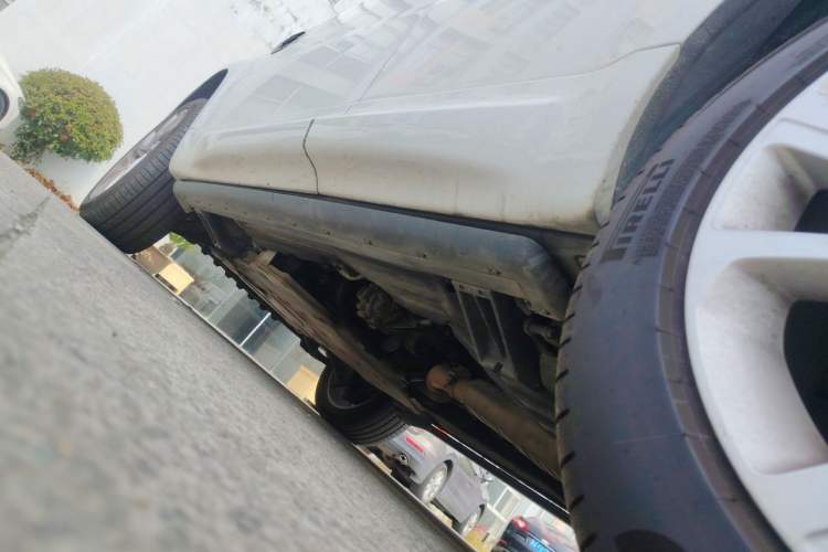 Used Land Rover Range Sport 2020 3.0 L6 HSE DYNAMIC Chassis Rear Left