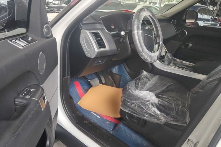 Used Land Rover Range Sport 2020 3.0 L6 SE Driver Seat
