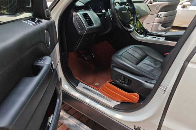 Used Land Rover Range Sport 2020 3.0 L6 HSE DYNAMIC Driver Seat