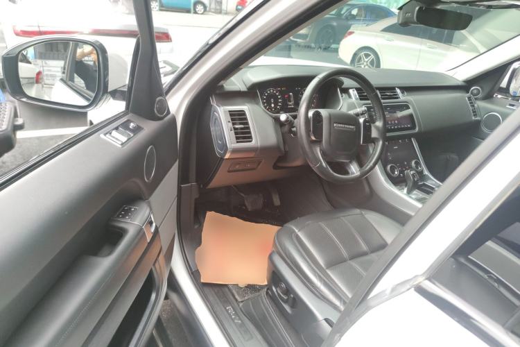 Used Land Rover Range Sport 2020 3.0 L6 SE Driver Seat
