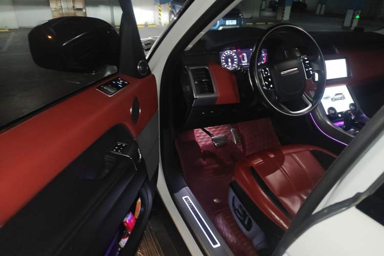 Used Land Rover Range Sport 2020 3.0 L6 HSE DYNAMIC Driver Seat