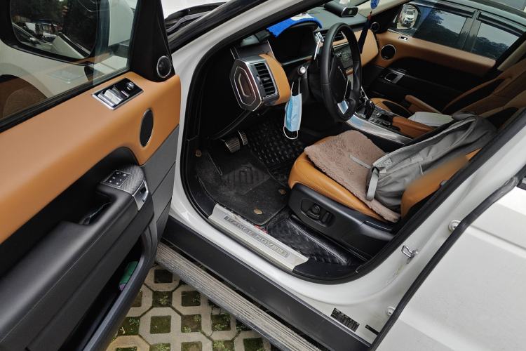 Used Land Rover Range Sport 2020 3.0 L6 HSE DYNAMIC Driver Seat