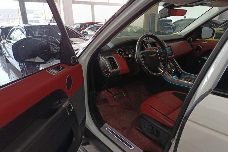 Used Land Rover Range Sport 2020 3.0 L6 HSE DYNAMIC Driver Seat