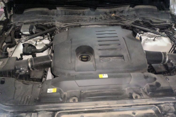 Used Land Rover Range Sport 2020 3.0 L6 HSE DYNAMIC Engine Bay