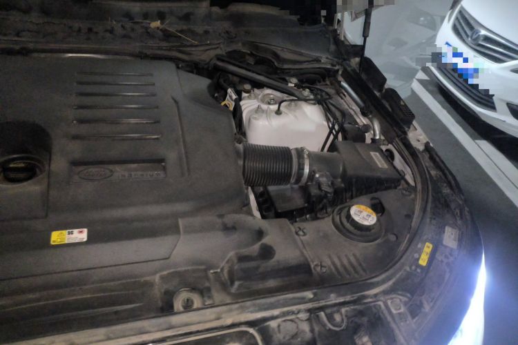 Used Land Rover Range Sport 2020 3.0 L6 HSE DYNAMIC Engine Bay Left