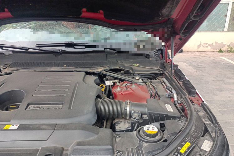 Used Land Rover Range Sport 2020 3.0 L6 HSE DYNAMIC Engine Bay Left