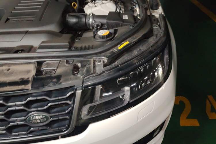 Used Land Rover Range Sport 2020 3.0 L6 SE Engine Bay Left