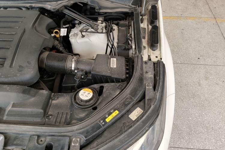 Used Land Rover Range Sport 2020 3.0 L6 HSE DYNAMIC Engine Bay Left