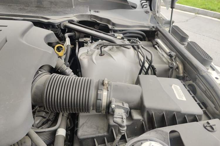 Used Land Rover Range Sport 2020 3.0 L6 HSE DYNAMIC Engine Bay Left