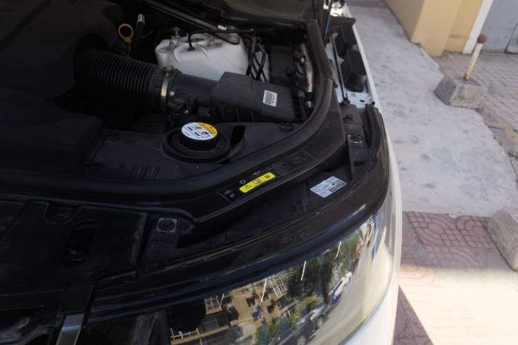 Used Land Rover Range Sport 2020 3.0 L6 HSE DYNAMIC Engine Bay Left