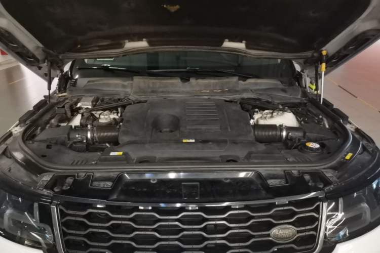 Used Land Rover Range Sport 2020 3.0 L6 HSE DYNAMIC Engine Bay