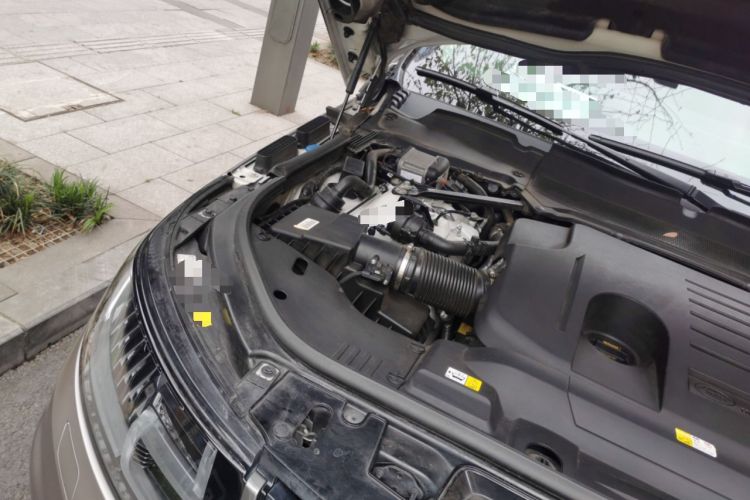 Used Land Rover Range Sport 2020 3.0 L6 HSE DYNAMIC Engine Bay Right