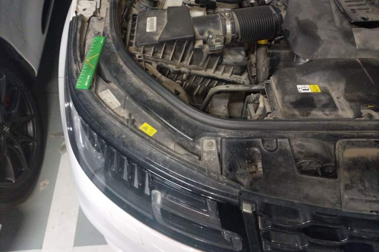 Used Land Rover Range Sport 2020 3.0 L6 HSE DYNAMIC Engine Bay Right