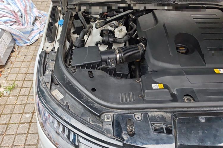 Used Land Rover Range Sport 2020 3.0 L6 SE Engine Bay Right