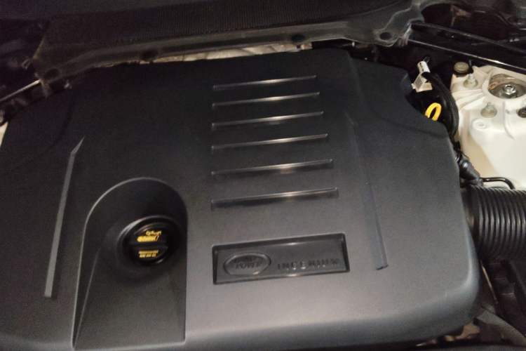 Used Land Rover Range Sport 2020 3.0 L6 HSE DYNAMIC Engine Bay