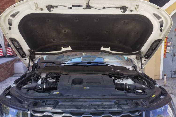 Used Land Rover Range Sport 2020 3.0 L6 HSE DYNAMIC Engine Bay