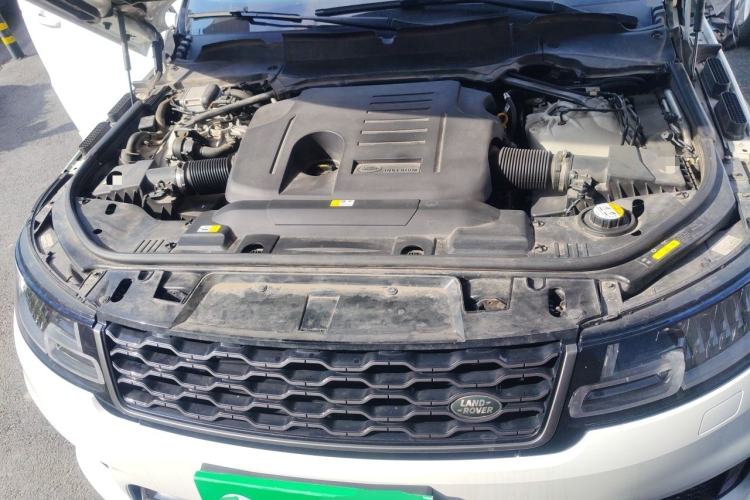 Used Land Rover Range Sport 2020 3.0 L6 HSE DYNAMIC Engine Bay