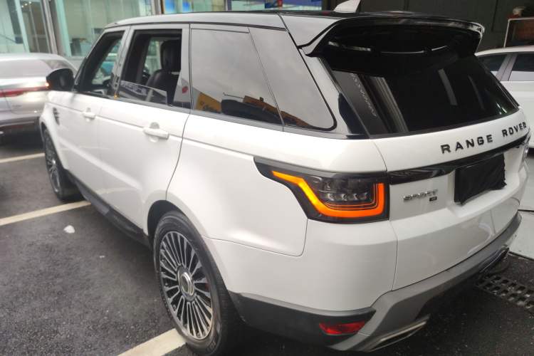Used Land Rover Range Sport 2020 3.0 L6 SE Exterior 2