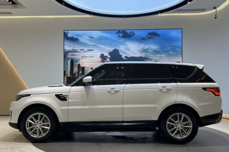 Used Land Rover Range Sport 2020 3.0 L6 SE Exterior 7