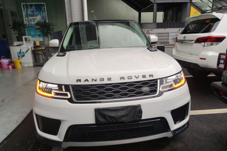 Used Land Rover Range Sport 2020 3.0 L6 SE Front