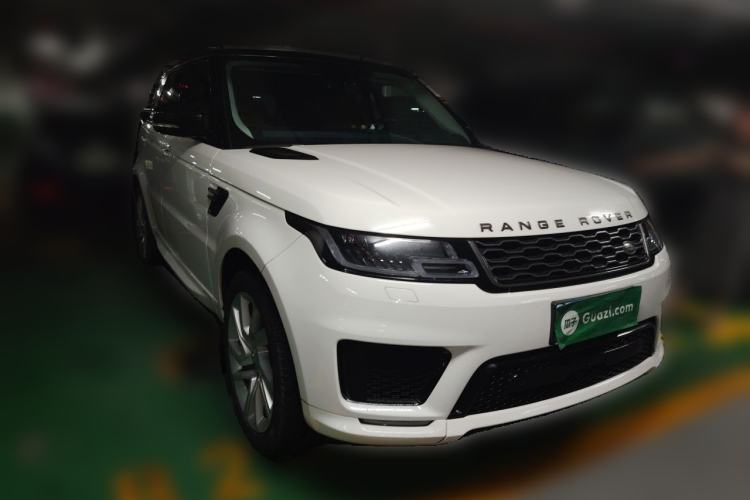 Used Land Rover Range Sport 2020 3.0 L6 SE Front Right 45 Deg