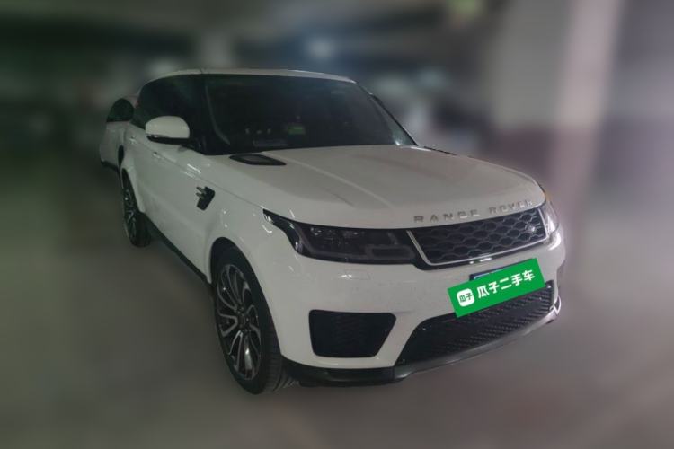 Used Land Rover Range Sport 2020 3.0 L6 SE Front Right 45 Deg