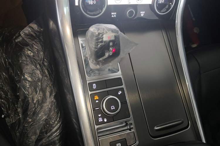 Used Land Rover Range Sport 2020 3.0 L6 SE Gear Lever