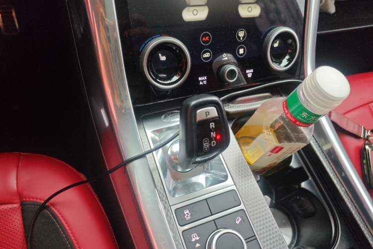 Used Land Rover Range Sport 2020 3.0 L6 HSE DYNAMIC Gear Lever