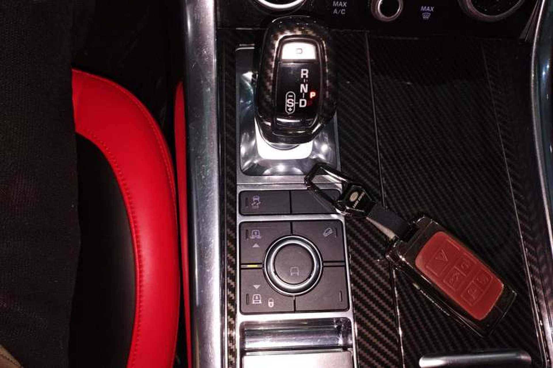Used Land Rover Range Sport 2020 3.0 L6 SE Gear Lever