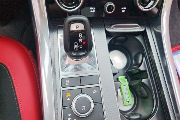 Used Land Rover Range Sport 2020 3.0 L6 HSE DYNAMIC Gear Lever