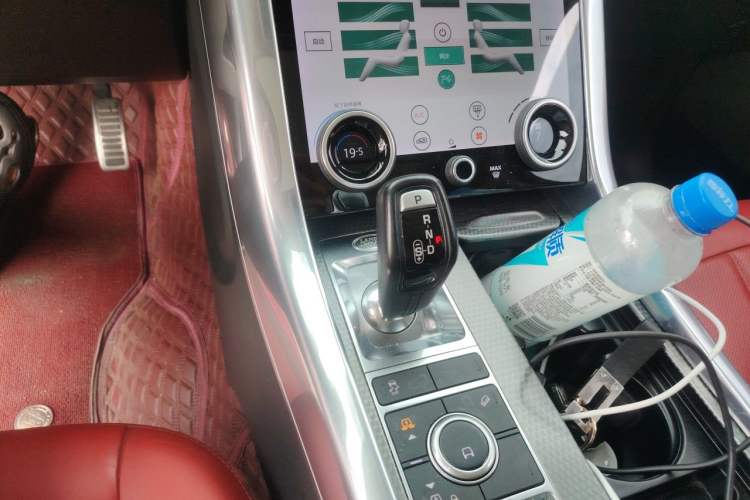 Used Land Rover Range Sport 2020 3.0 L6 HSE DYNAMIC Gear Lever