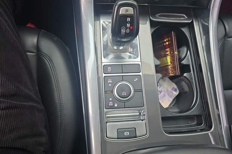 Used Land Rover Range Sport 2020 3.0 L6 SE Gear Lever