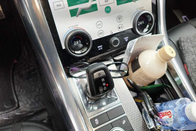 Used Land Rover Range Sport 2020 3.0 L6 SE Gear Lever