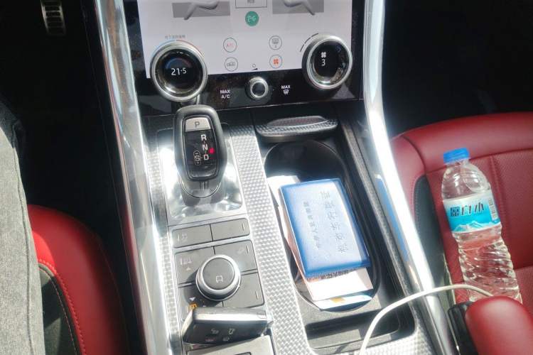 Used Land Rover Range Sport 2020 3.0 L6 HSE DYNAMIC Gear Lever