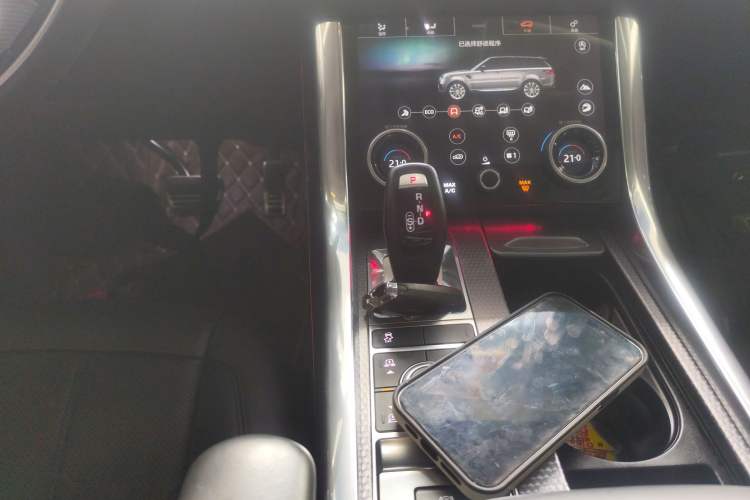 Used Land Rover Range Sport 2020 3.0 L6 SE Gear Lever