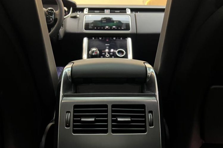 Used Land Rover Range Sport 2020 3.0 L6 SE Interior 10