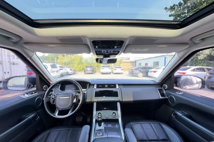 Used Land Rover Range Sport 2020 3.0 L6 SE Interior 3