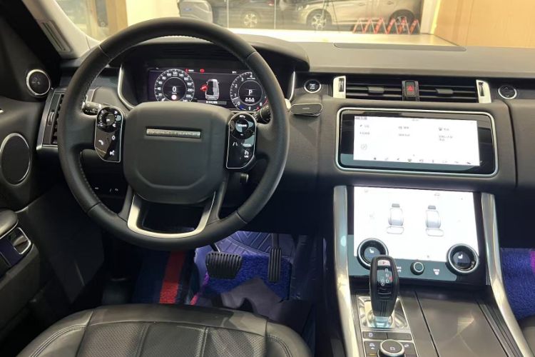 Used Land Rover Range Sport 2020 3.0 L6 SE Interior 3