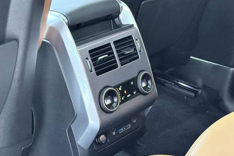 Used Land Rover Range Sport 2020 3.0 L6 HSE DYNAMIC Interior 3