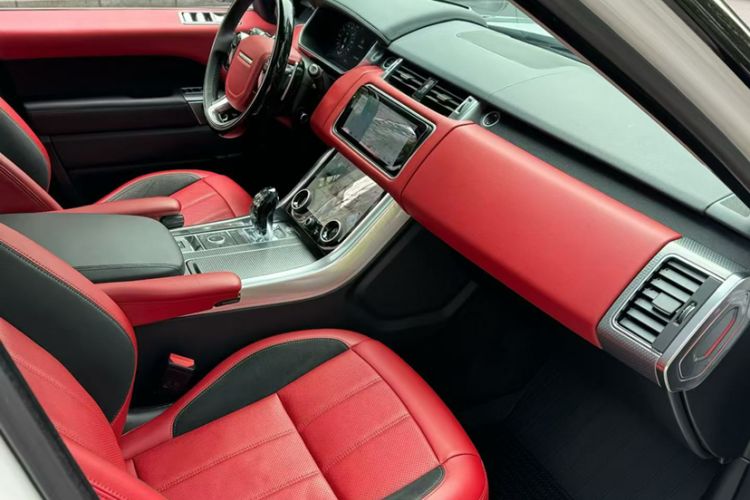 Used Land Rover Range Sport 2020 3.0 L6 HSE DYNAMIC Interior 4