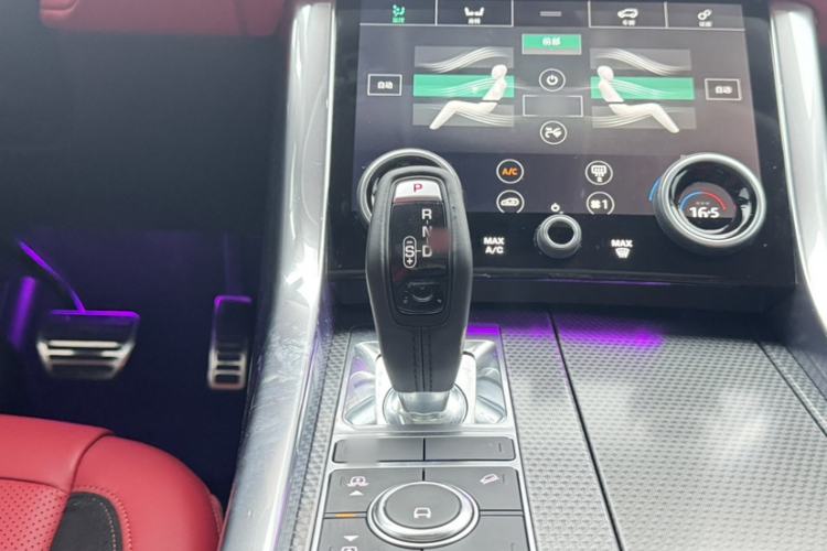 Used Land Rover Range Sport 2020 3.0 L6 HSE DYNAMIC Interior 5